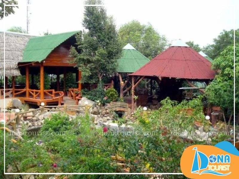 Thưởng ngoạn cảnh sắc hoang sơ của núi rừng khung-canh-khu-du-lich-sinh-thai-du-son.jpg (88 KB)