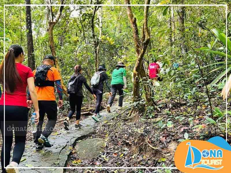 trekking-nui-minh-dam.jpg (93 KB)