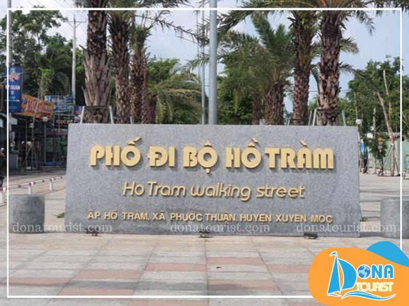 Vui chơi và khám phá ẩm thực tại phố đi bộ